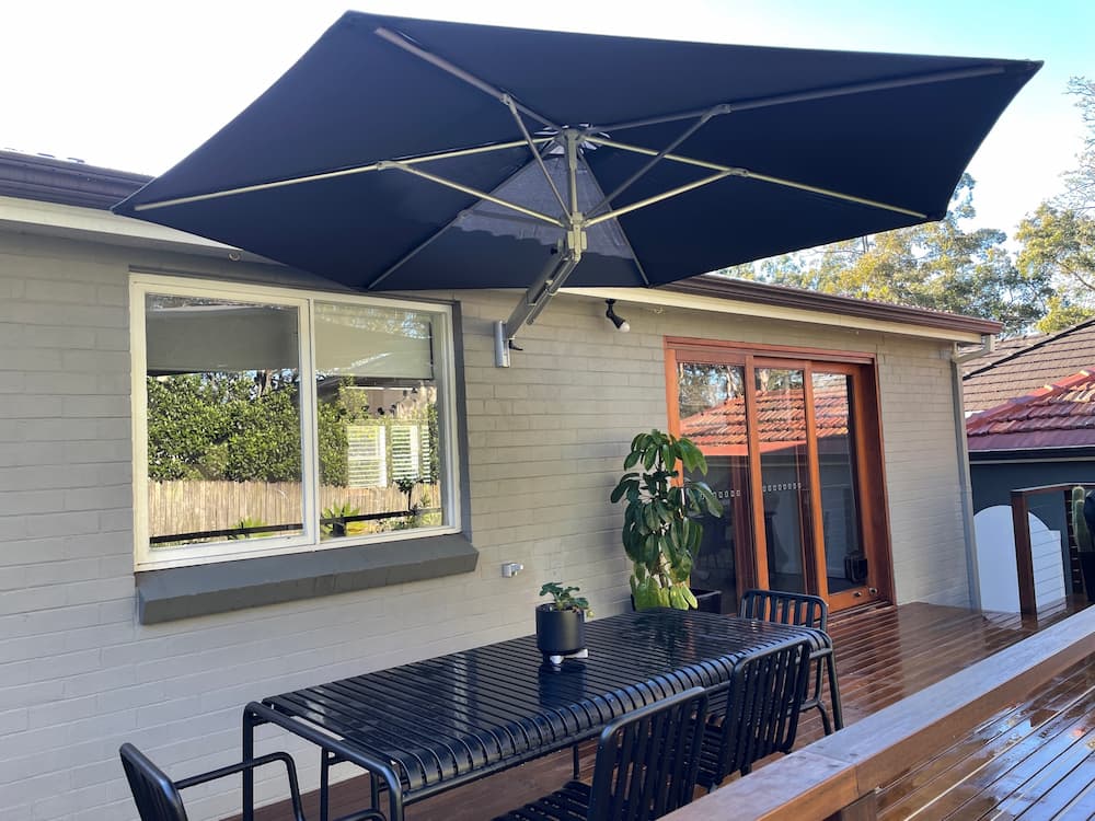 cantilever umbrella attach to wall